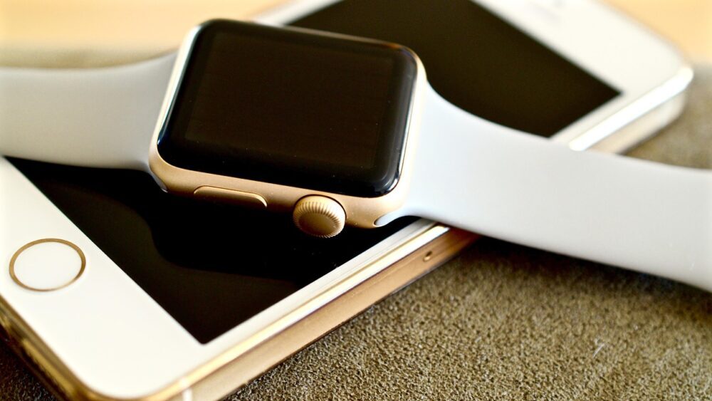 アップルウォッチは高級時計の代わりになる?